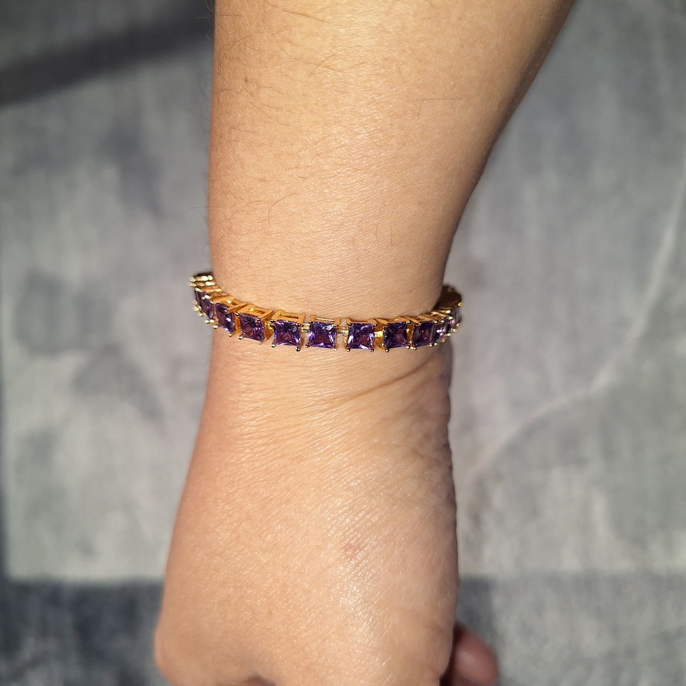 Elegant Gold and Purple Bracelet